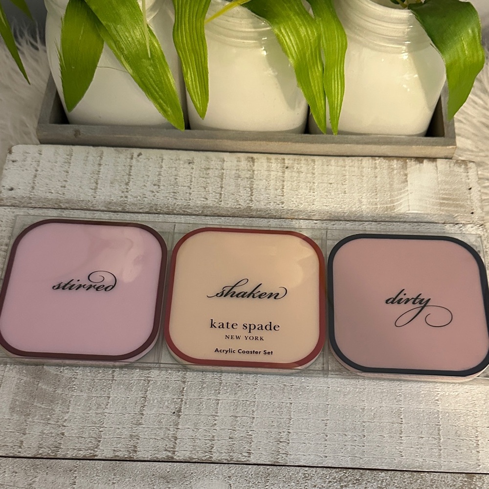 Nwt Kate spade stirred shaken dirty drink acrylic coaster set